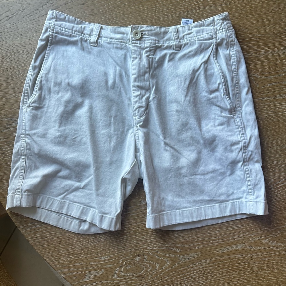 Vineyard Vines men’s island shorts 7” inseam